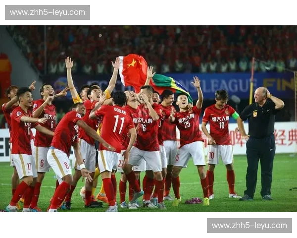 红蓝交锋的维港回响:恒大与东方的亚冠恩怨录 红蓝交锋的维港回响:恒大与东方的亚冠恩怨录